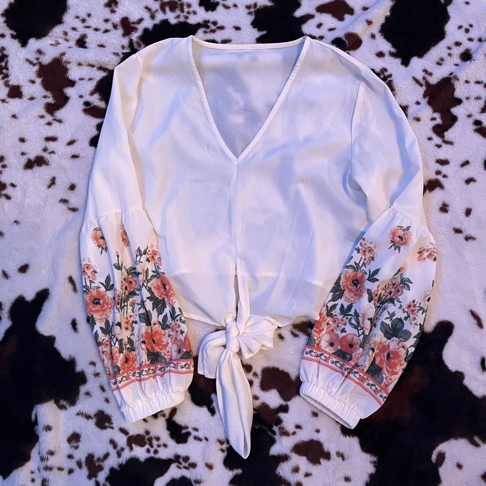 White with flowers, tie crop top, size small/US4